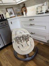 Nuna Leaf Baby Grow Bouncer